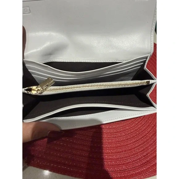 Authentic Fendi FF Logo Continental Wallet White Leather Canvas w/ Dust Bag Gold - Picture 12 of 13